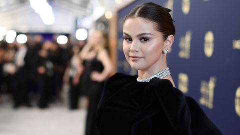 Selena Gomez uses a gravity infusion bong to make yogurt.